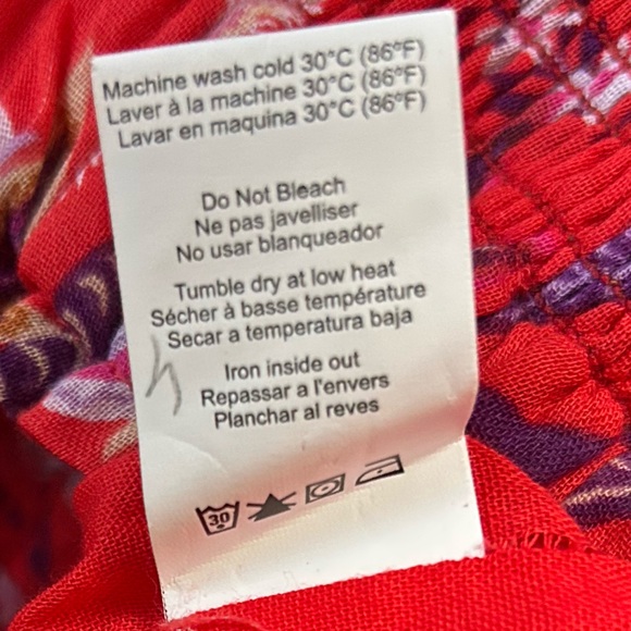 Sundry Red Floral Tiered Mini Smocked Ruffle
Lightweight Skirt Women Size L - Picture 14 of 16